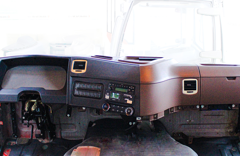 卡車儀表臺